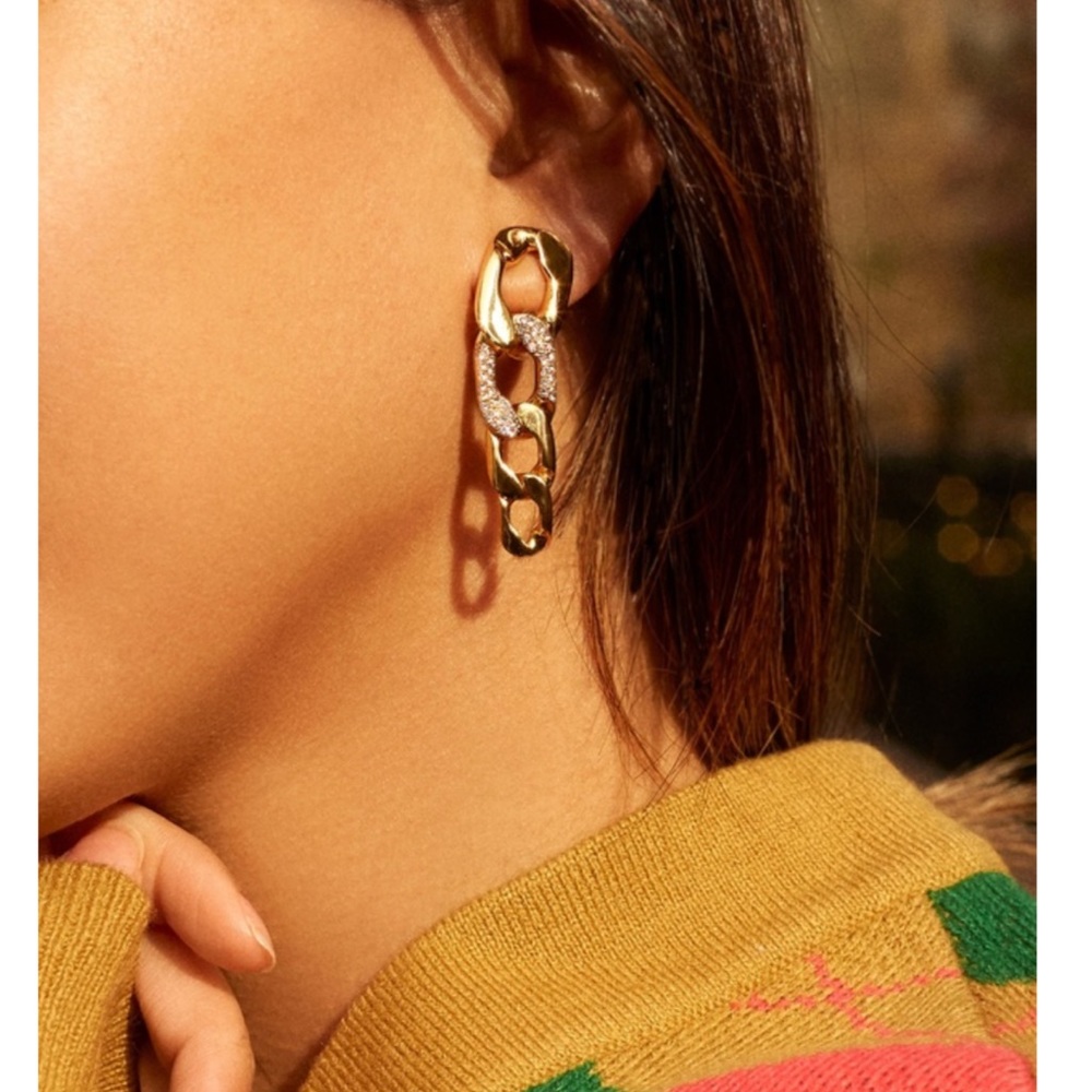 New! Miami Nights Chain Drop Earrings - Picture 2 of 8